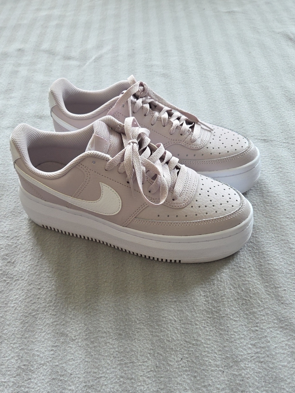 Women's Platform Lace-Up Sneakers in Light Pink